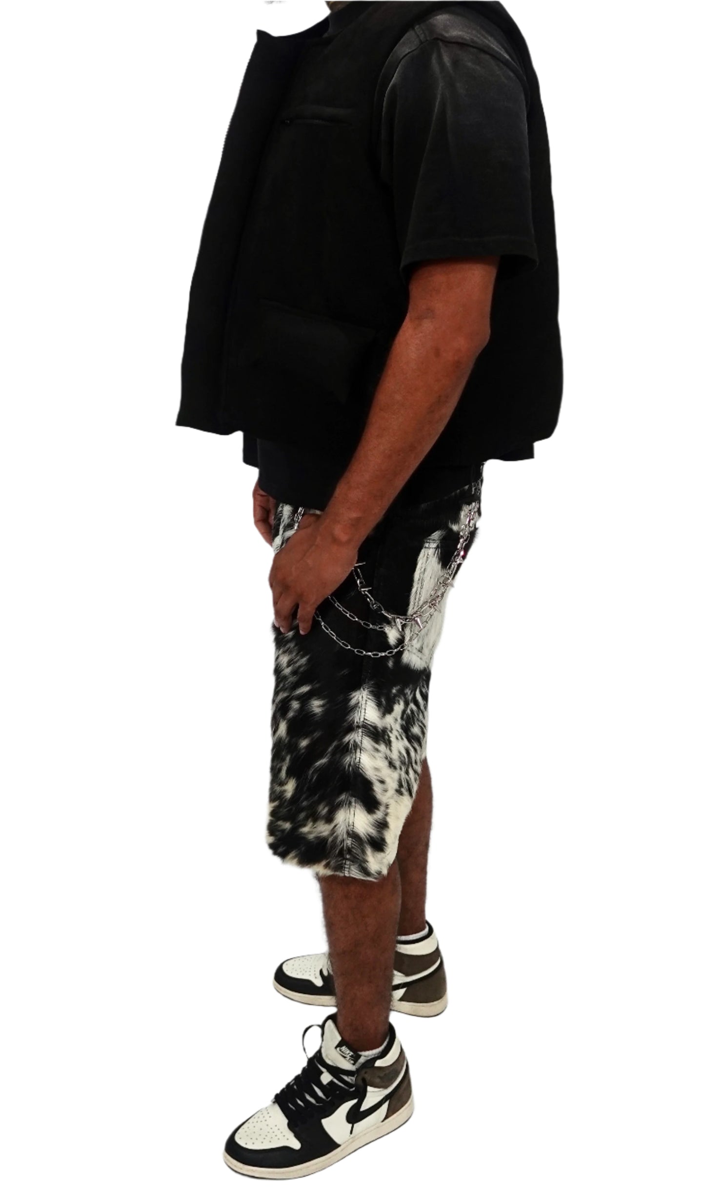 GENUINE COWHIDE SHORT